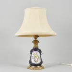 1086 2250 TABLE LAMP